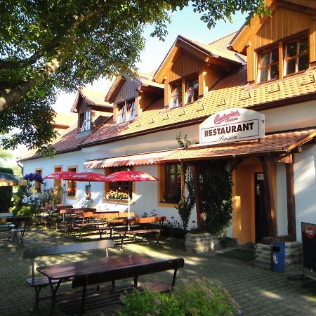 Pension&Restaurant U Koňské dráhy Holkov Velešín Exteriér fotografie