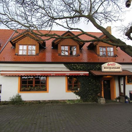 Pension&Restaurant U Koňské dráhy Holkov Velešín Exteriér fotografie